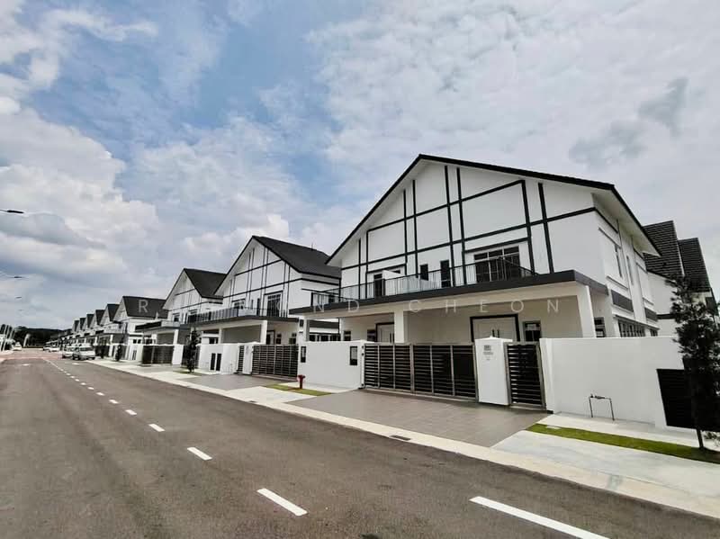 jual rumah kota tinggi
